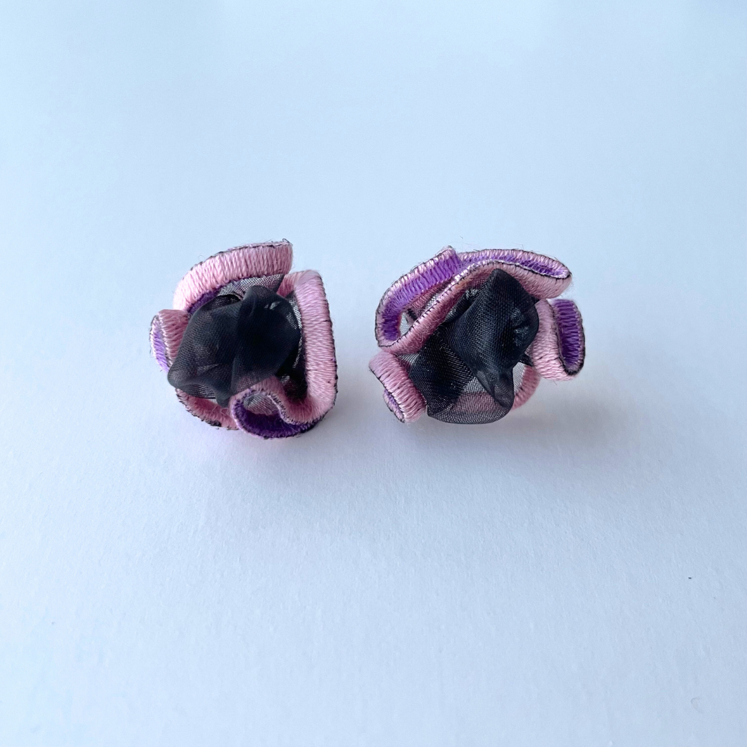 new!!pierce・earring organza black (pink purple)