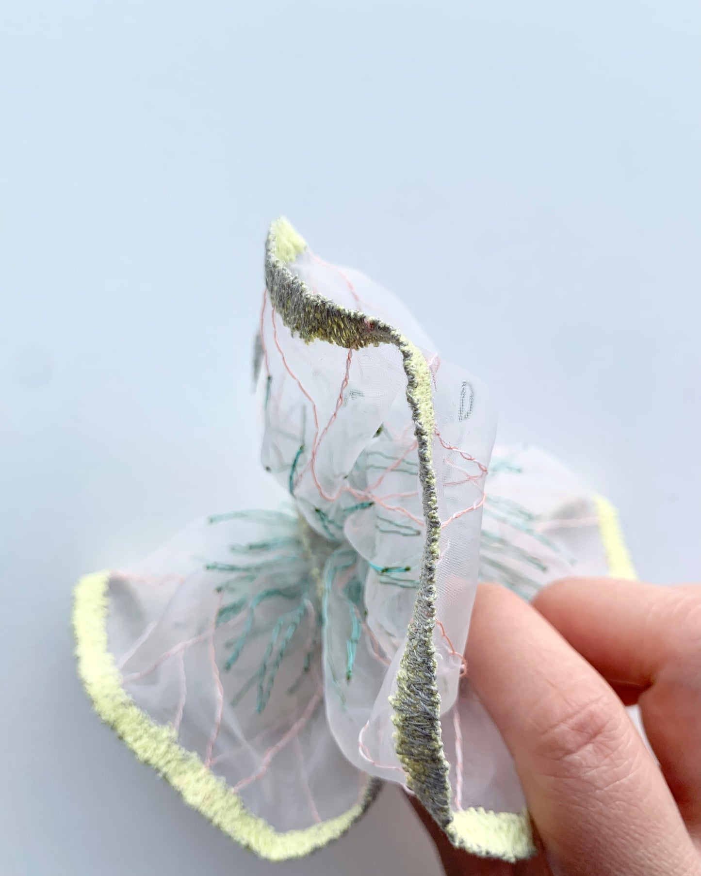 scrunchie border 16