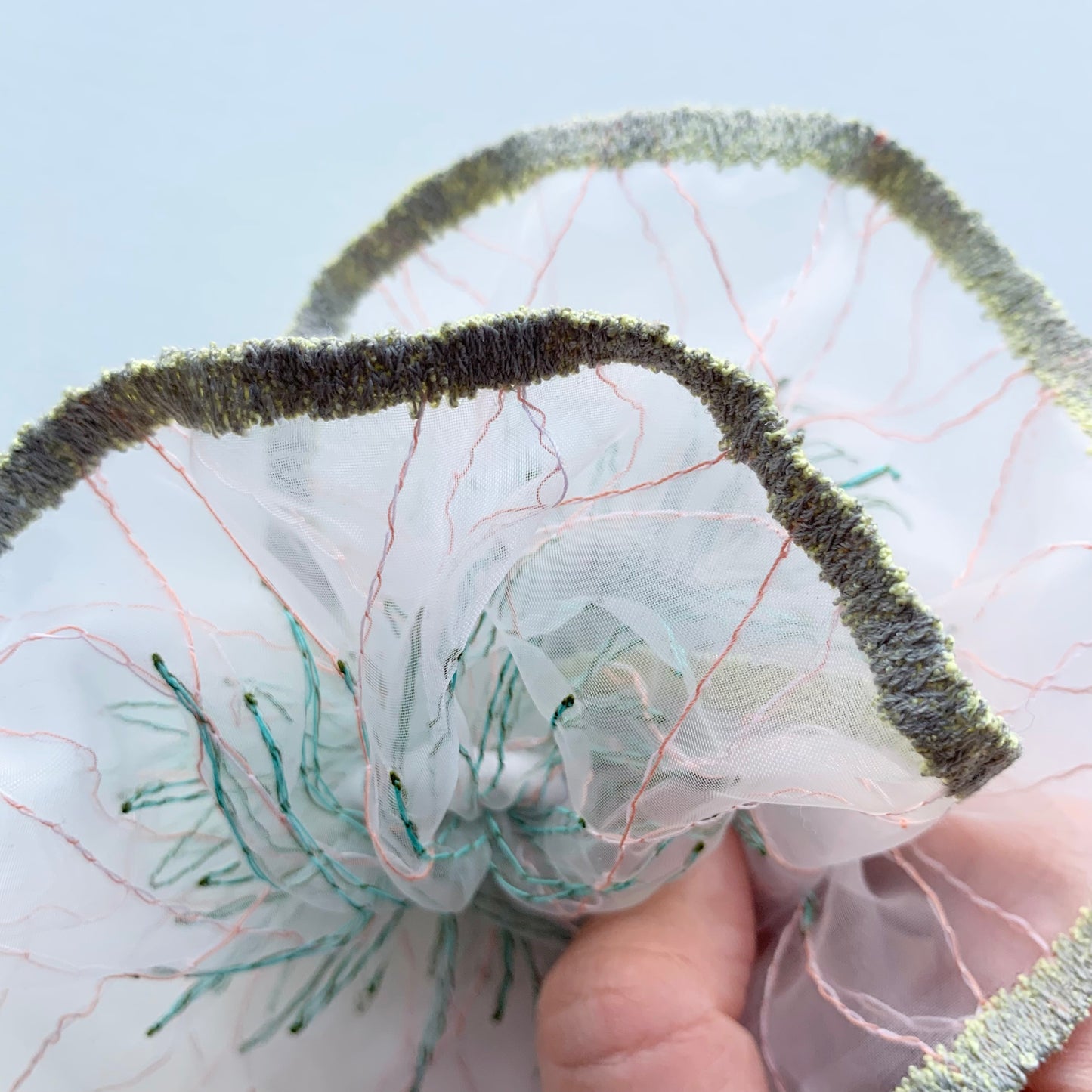 scrunchie border 16