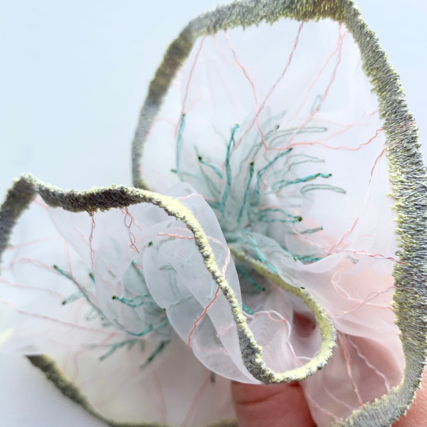 scrunchie border 16