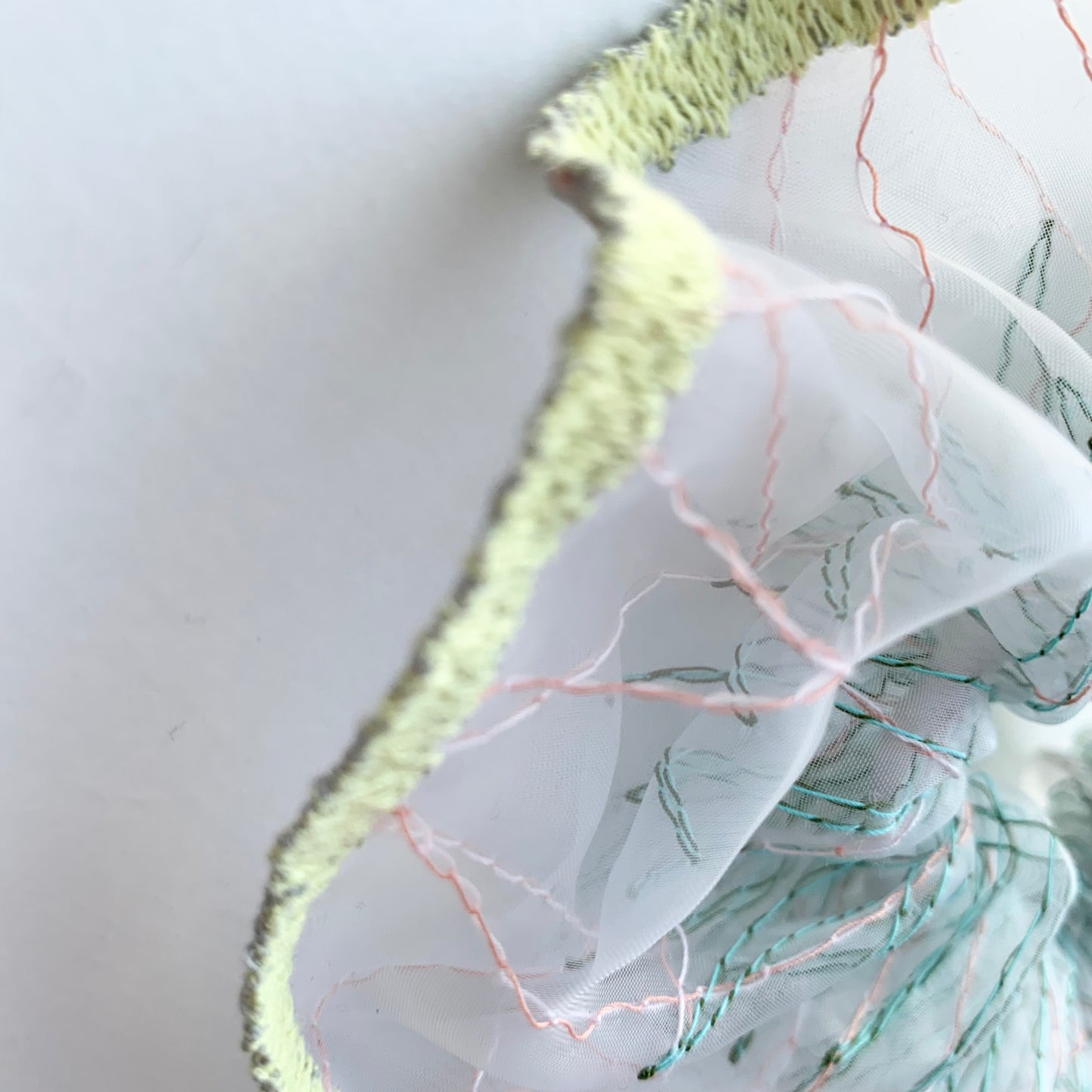 scrunchie border 16