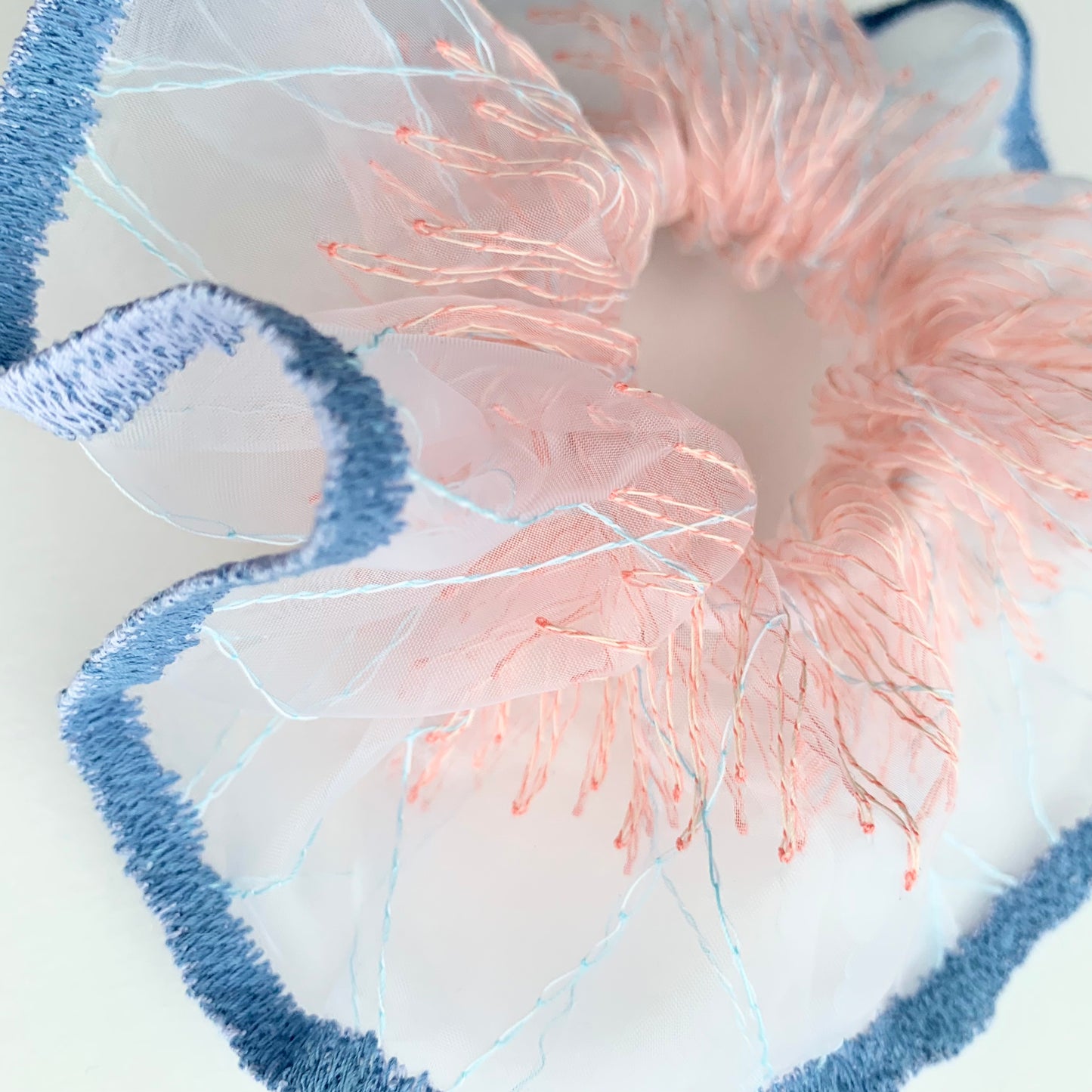 scrunchie border 17