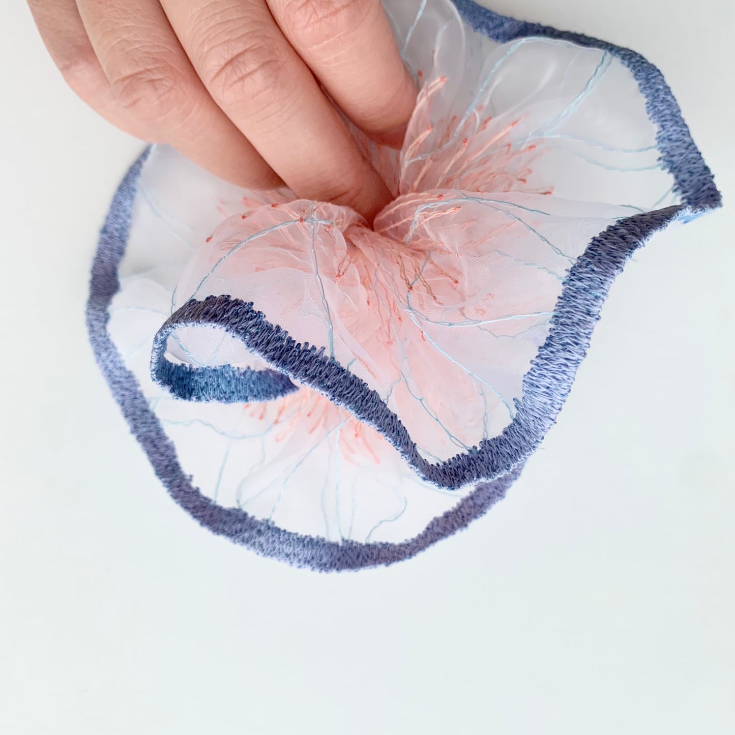 scrunchie border 17