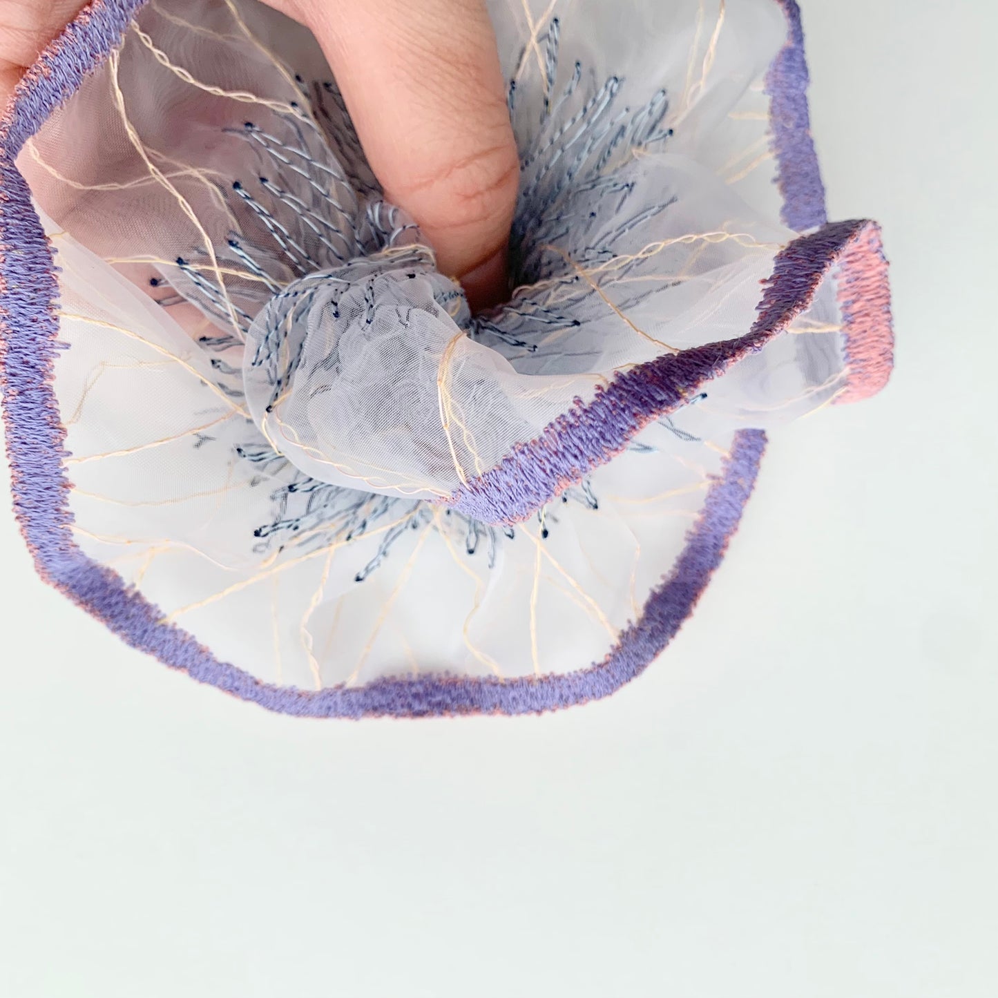 scrunchie border 18