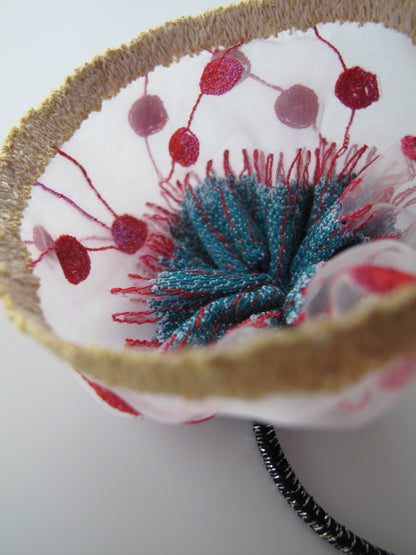 hair tie (mud fruit)