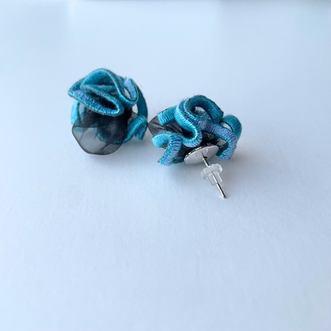 new!!pierce・earring organza black (blue green)