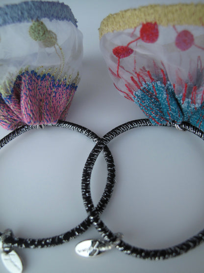 hair tie (mud fruit)