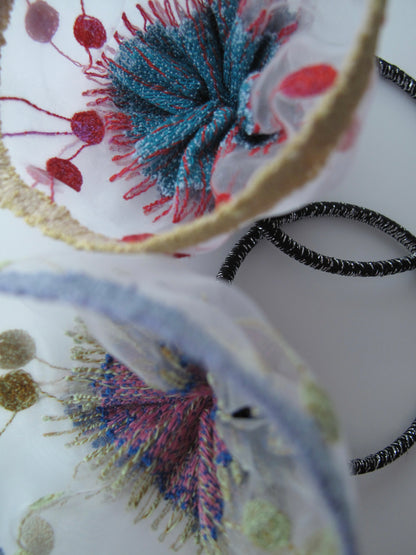 hair tie (mud fruit)