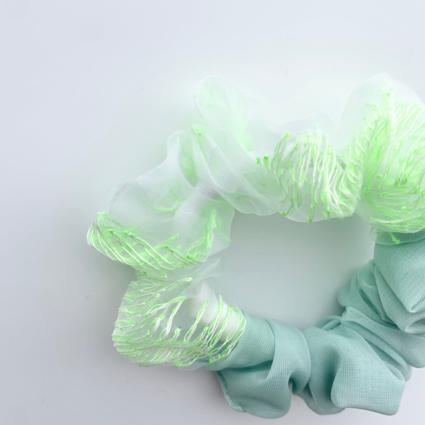 8th pop up scrunchie mini gentei（1点のみ）10