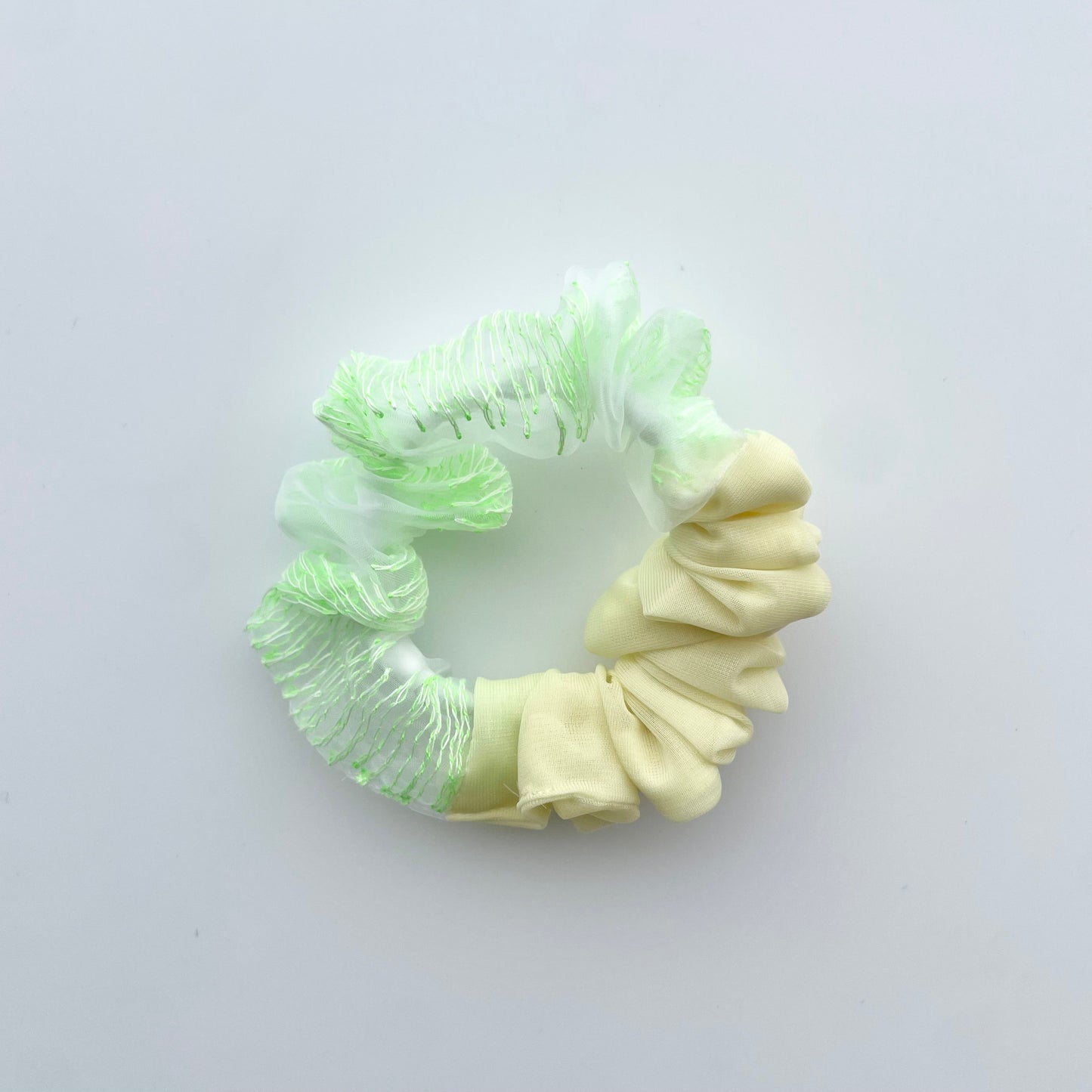 8th pop up scrunchie mini gentei（1点のみ）23
