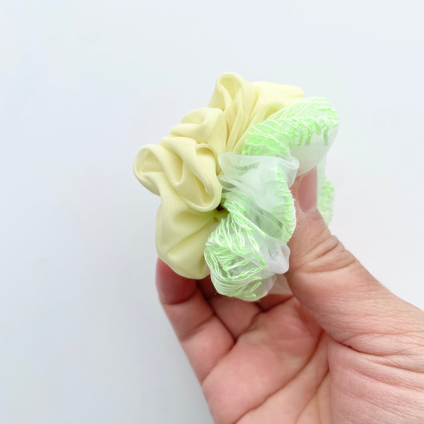 8th pop up scrunchie mini gentei（1点のみ）23