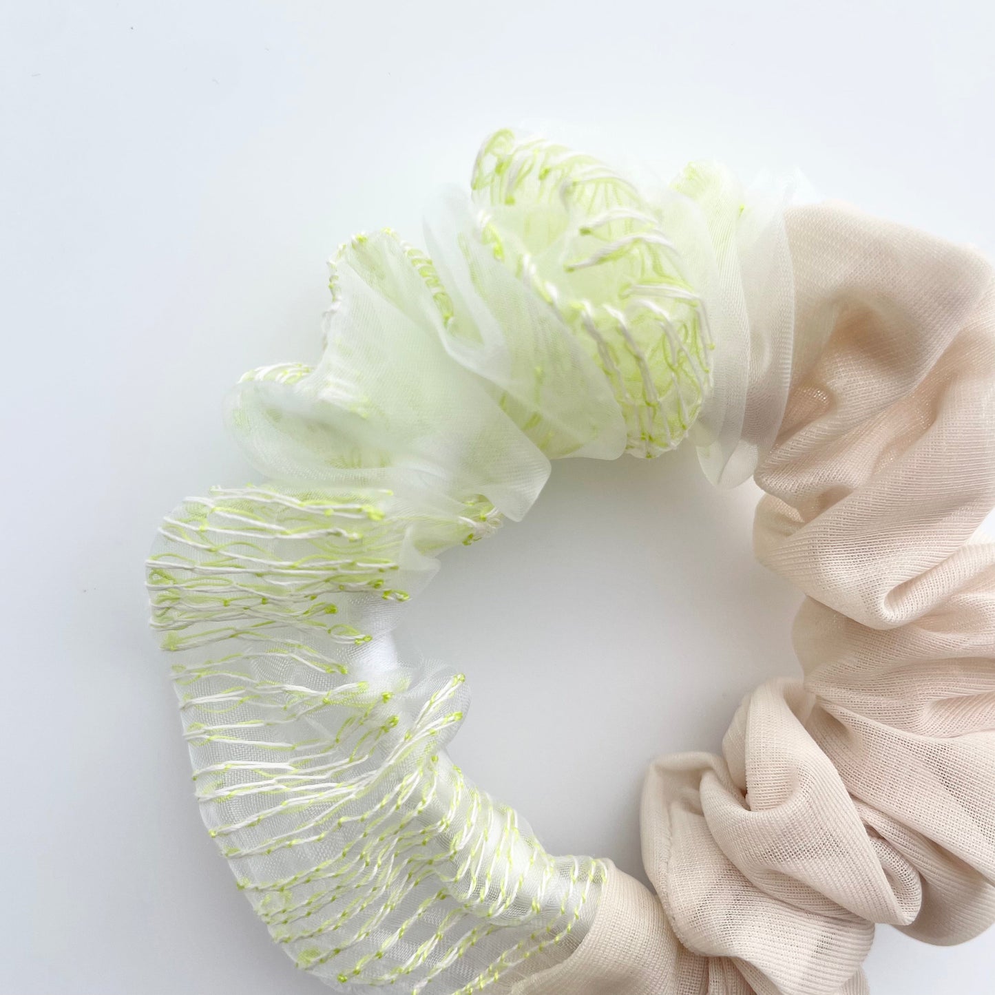8th pop up scrunchie mini gentei（1点のみ）31