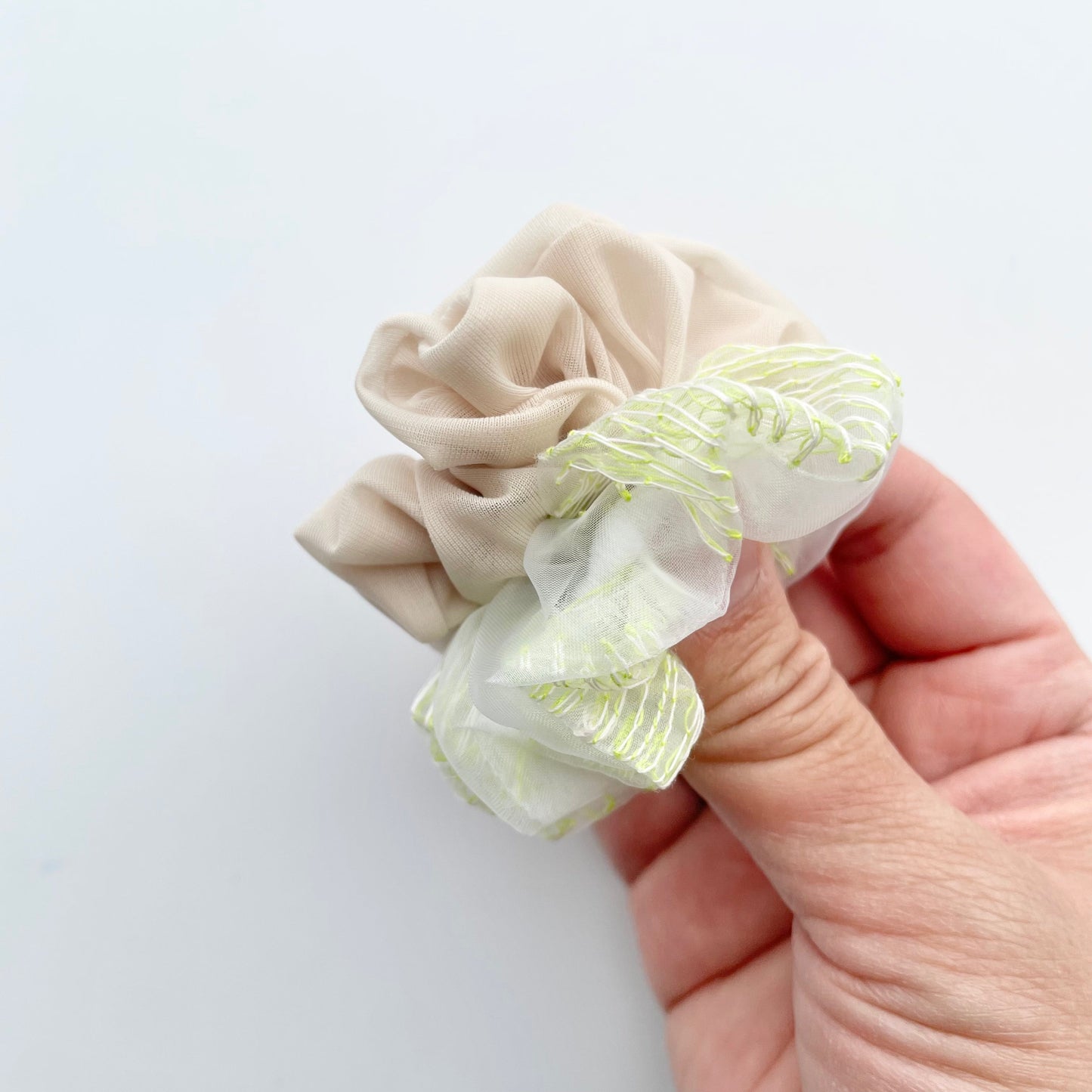8th pop up scrunchie mini gentei（1点のみ）31