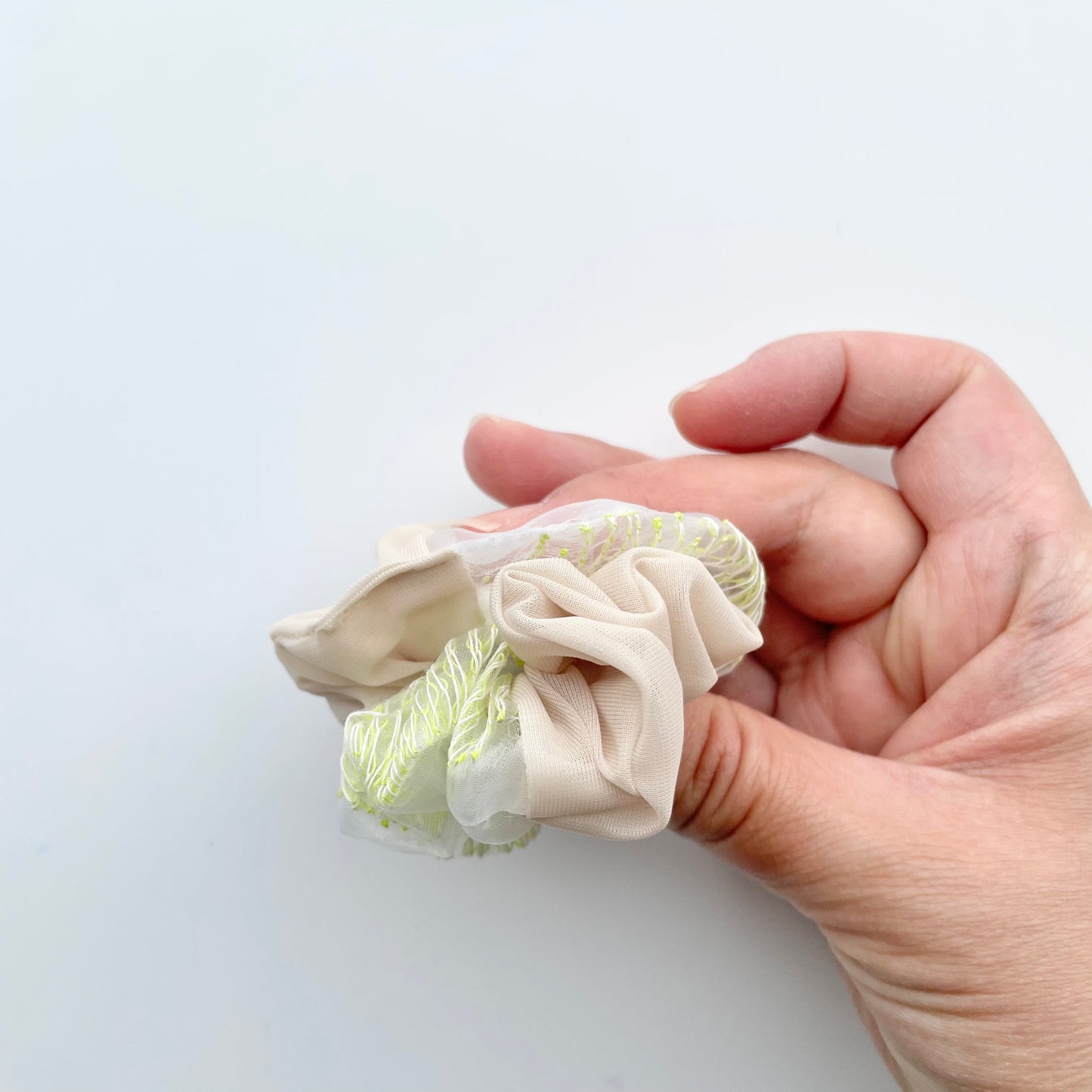 8th pop up scrunchie mini gentei（1点のみ）31