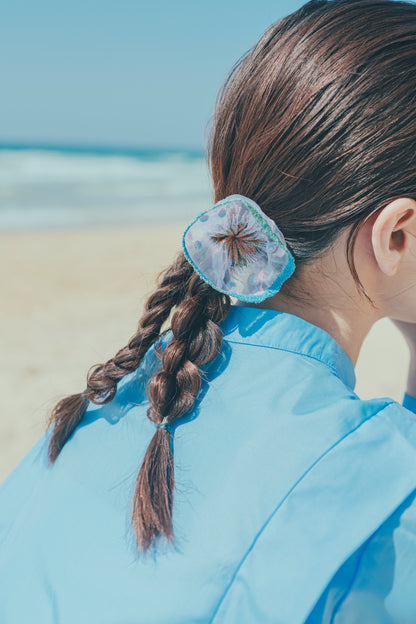 hair tie (contrary)