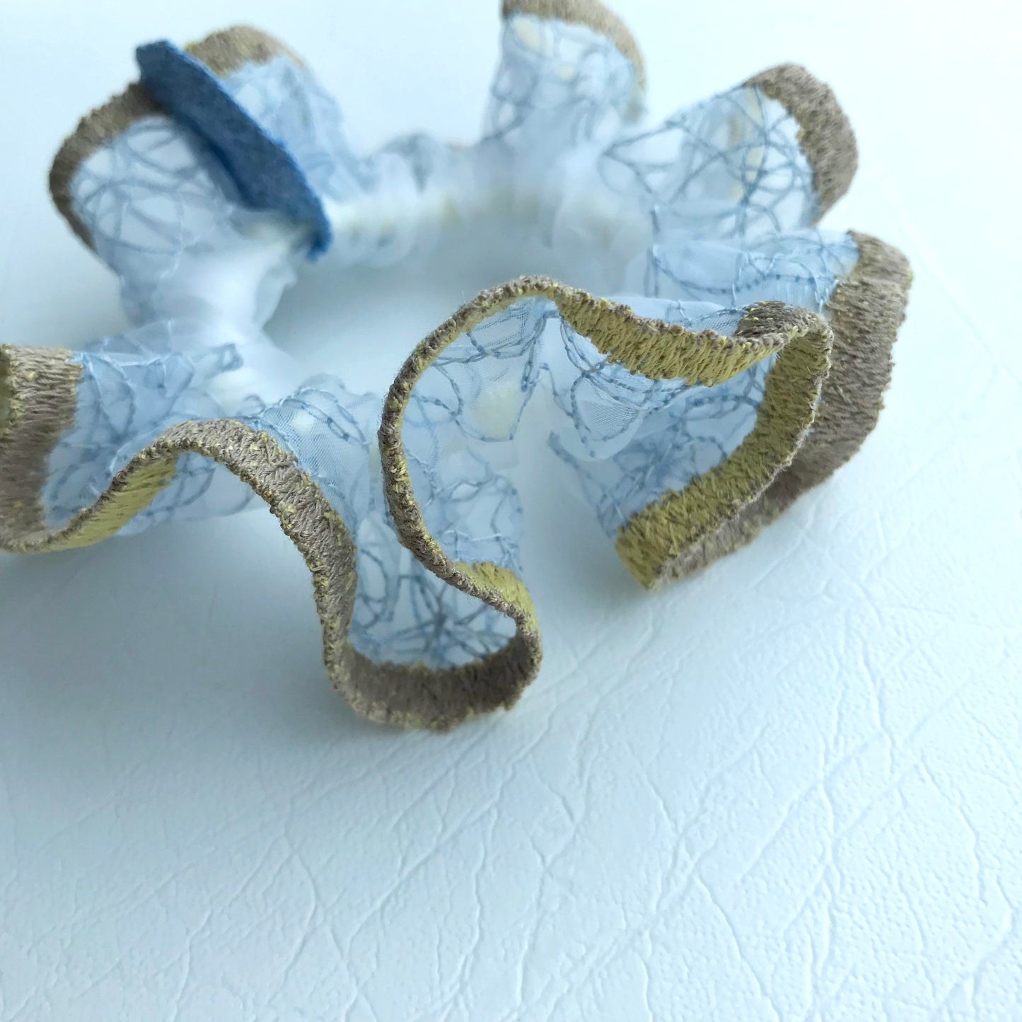 scrunchie mini border 1